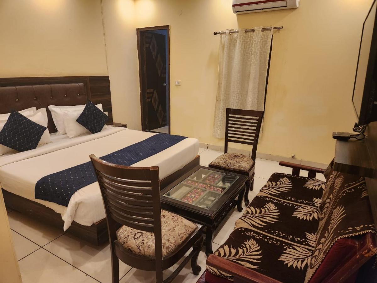 Hotel City Lite Delhi Нью-Дели Экстерьер фото