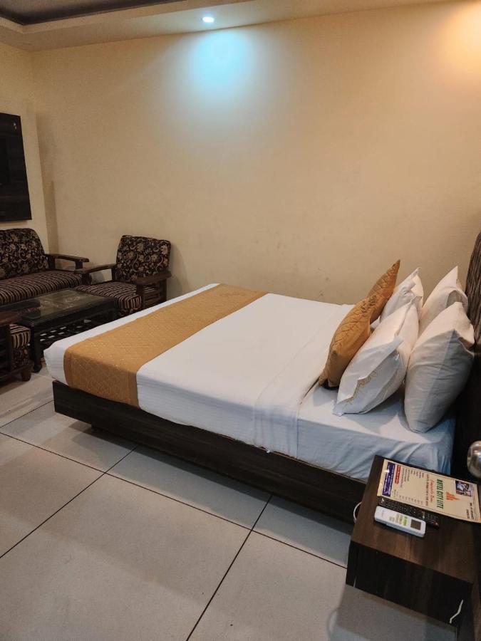 Hotel City Lite Delhi Нью-Дели Экстерьер фото